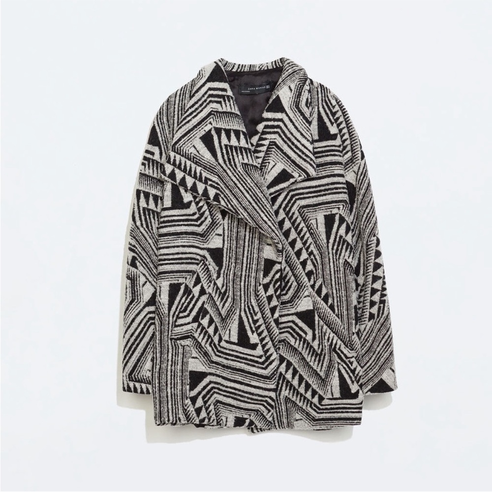 Zara Graphic Black and White Geometric Print Coat